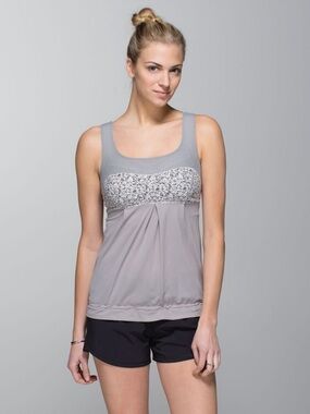 LULULEMON | Elevate Tank Ambient Grey / Petite Fleur Silver Spoon